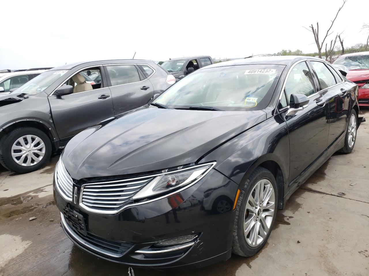 Photo 2 from auction – 2013 LINCOLN MKZ with VIN 3LN6L2G96DR818951