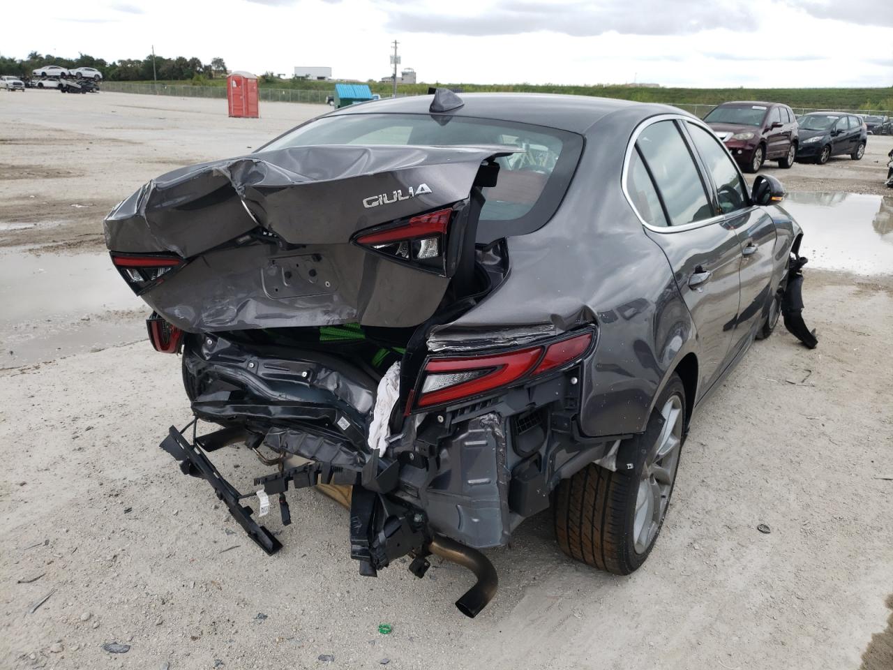 Photo 4 from auction – 2019 ALFA ROMEO GIULIA with VIN ZARFAMAN4K7611819