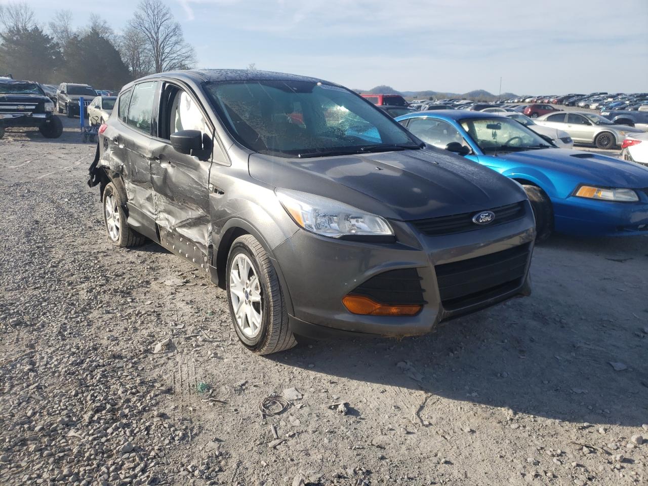 FORD ESCAPE S 2016 with VIN 1FMCU0F73GUA02927 - Photo from auction