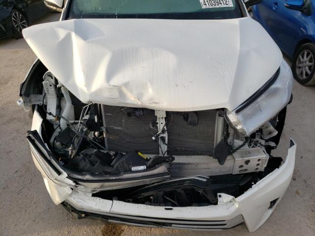 Photo 7 from auction – 2018 TOYOTA HIGHLANDER with VIN 5TDZZRFH0JS237827