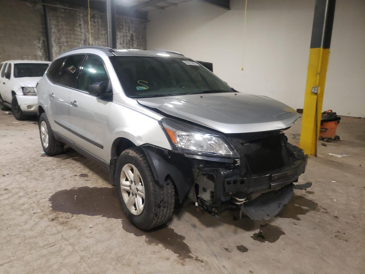 CHEVROLET TRAVERSE L 2014 with VIN 1GNKRFED0EJ147120 - Photo from auction