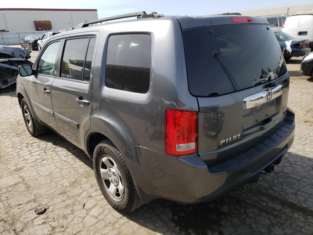 Photo 3 from auction – 2013 HONDA PILOT LX with VIN 5FNYF4H29DB074894