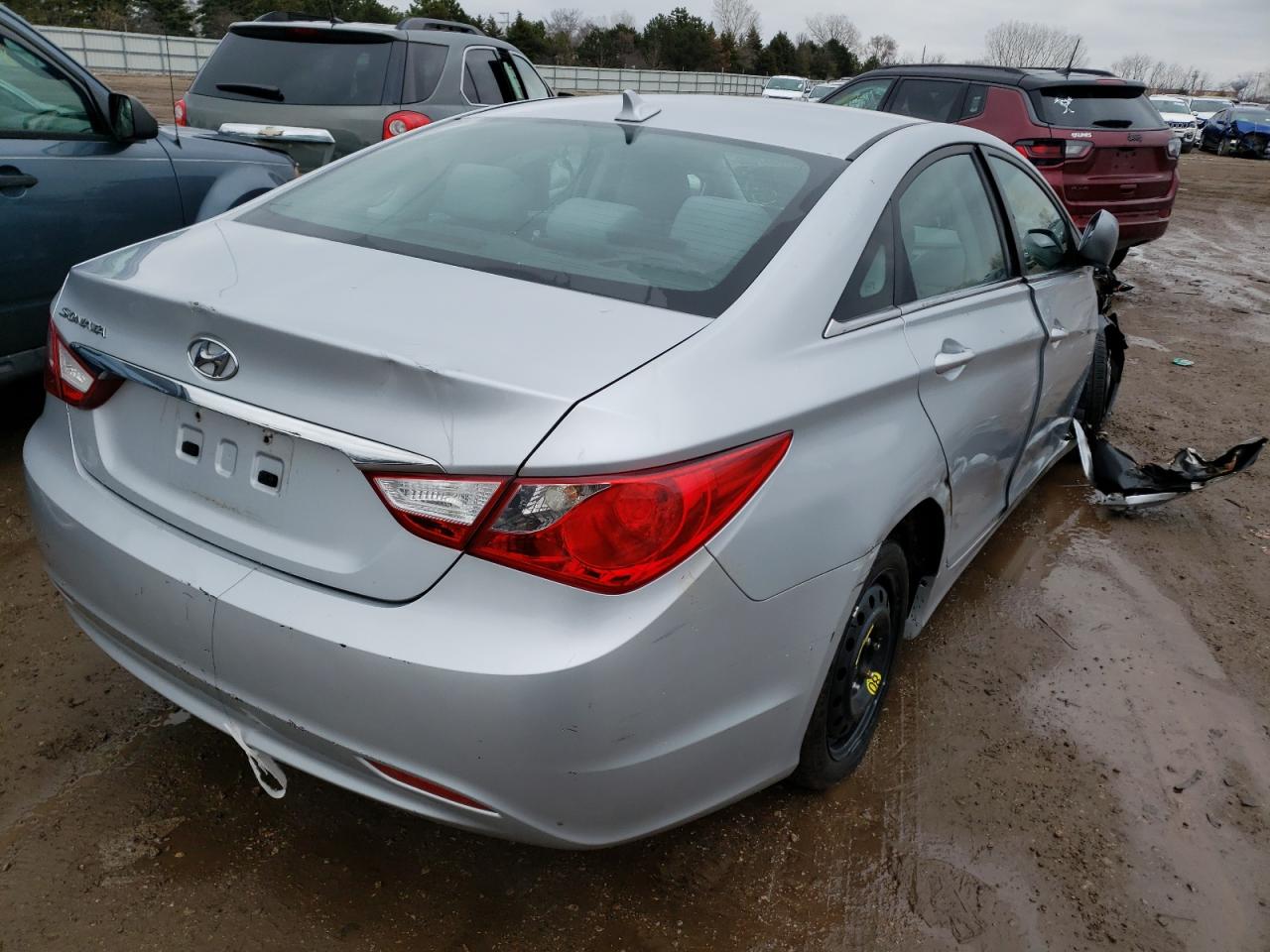 Photo 4 from auction – 2011 HYUNDAI SONATA GLS with VIN 5NPEB4AC3BH070694