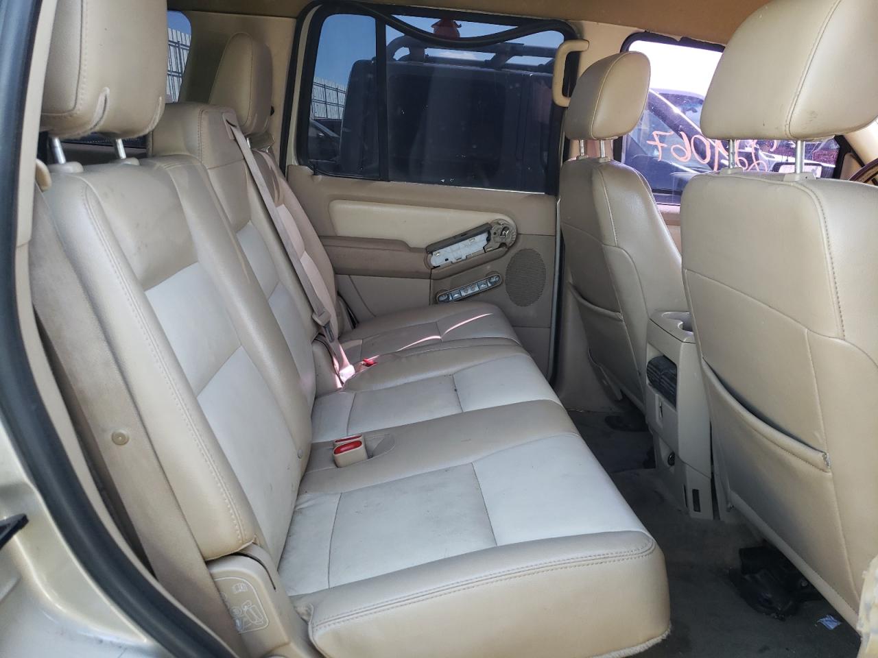 Photo 6 from auction – 2006 FORD EXPLORER X with VIN 1FMEU63836UA66408
