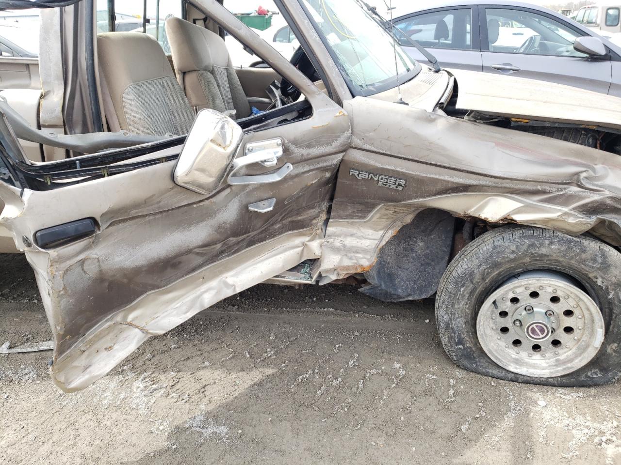 Photo 9 from auction – 1990 FORD RANGER with VIN 1FTCR10A5LUA29346