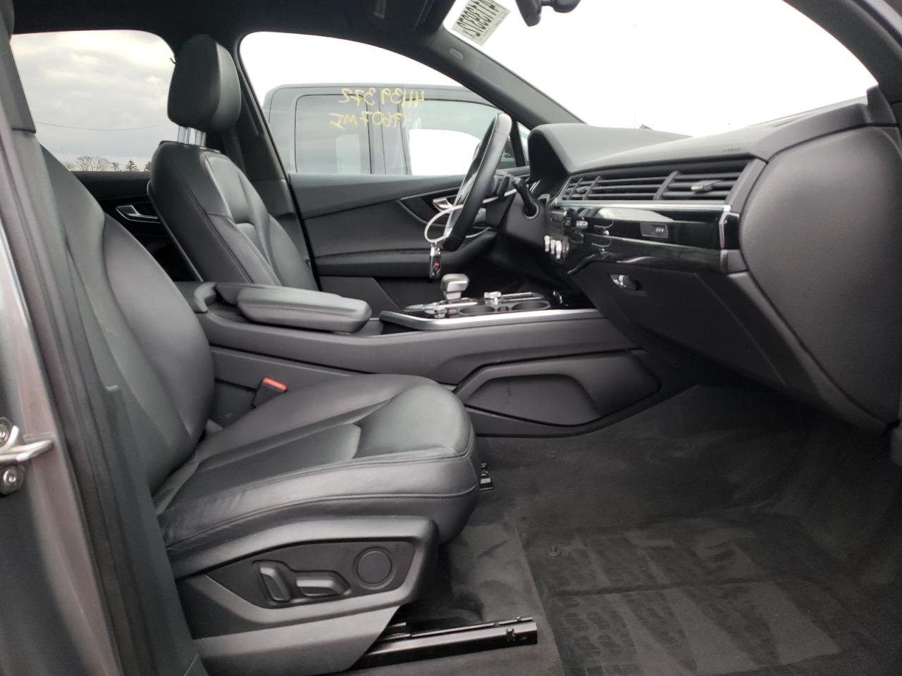 Photo 5 from auction – 2017 AUDI Q7 PREMIUM with VIN WA1LAAF70HD009929