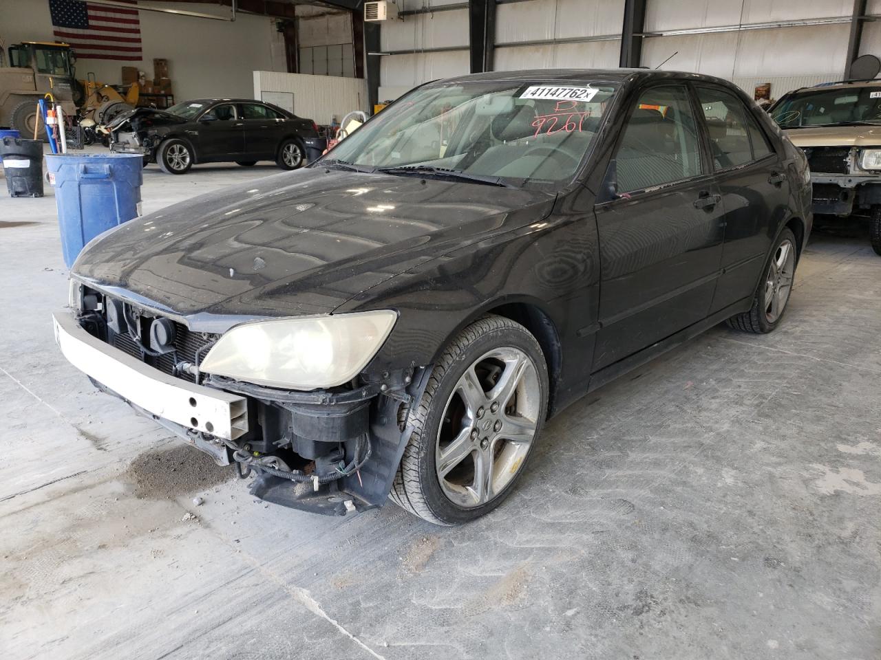 Photo 2 from auction – 2003 LEXUS IS 300 with VIN JTHBD192030079261