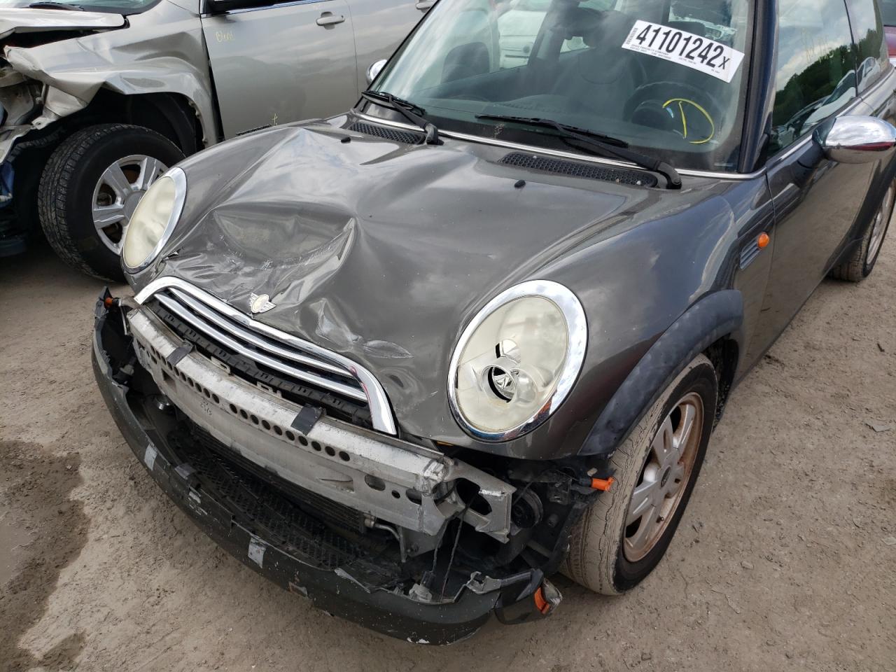 Photo 9 from auction – 2006 MINI COOPER with VIN WMWRC33576TJ78841