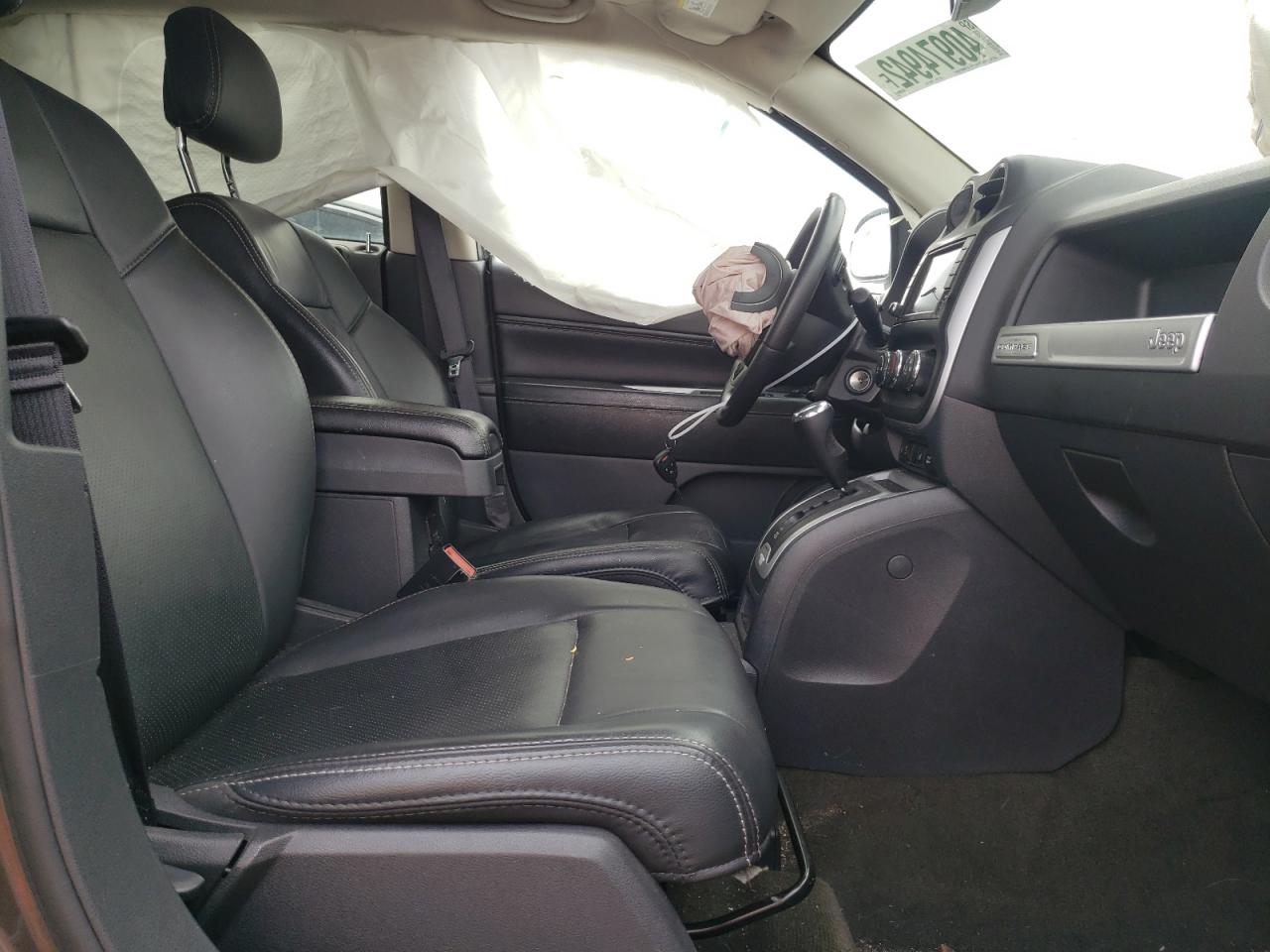 Photo 5 from auction – 2016 JEEP COMPASS LA with VIN 1C4NJCEA2GD800632