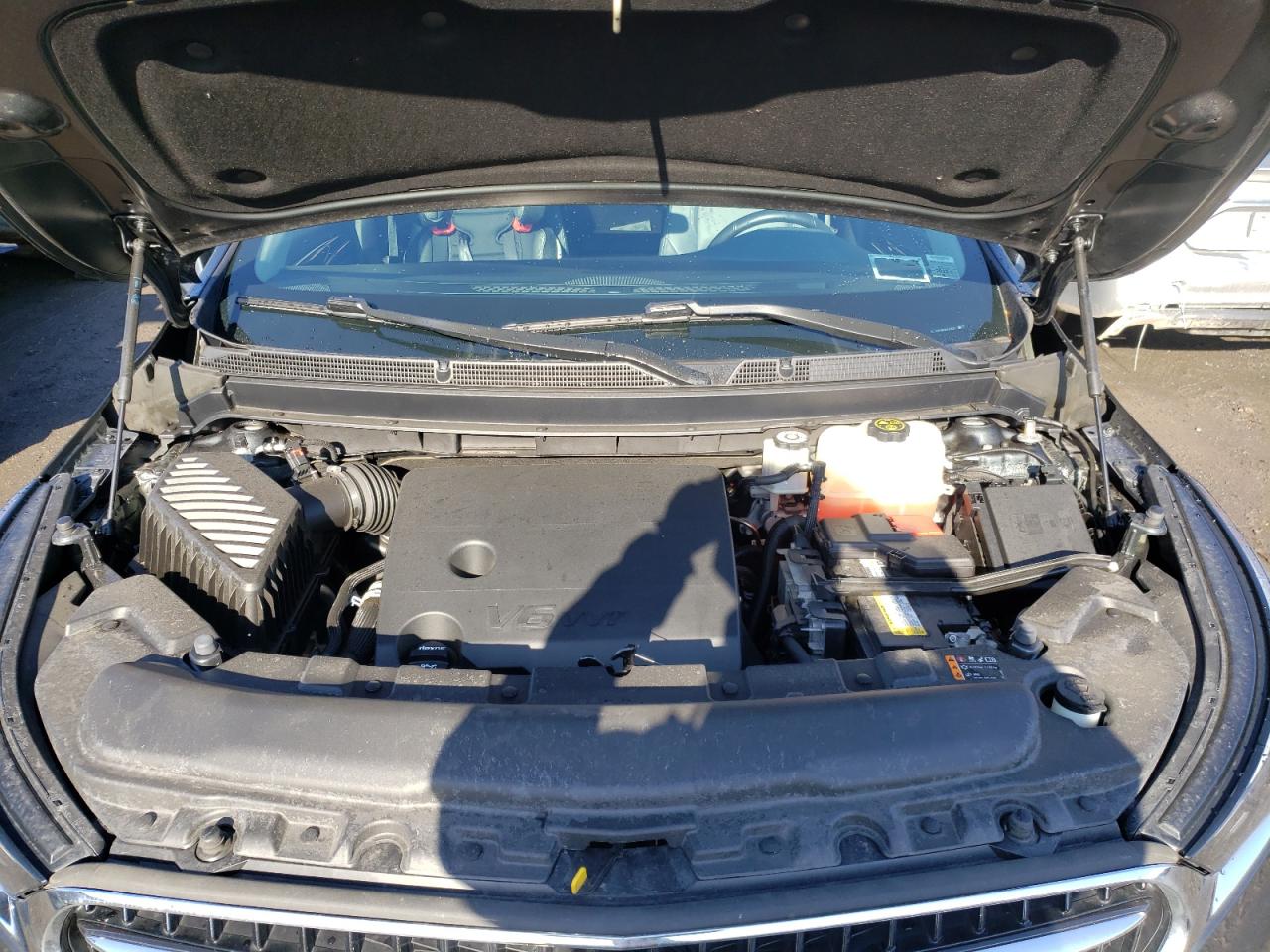 Photo 7 from auction – 2018 BUICK ENCLAVE PR with VIN 5GAEVBKW2JJ188277