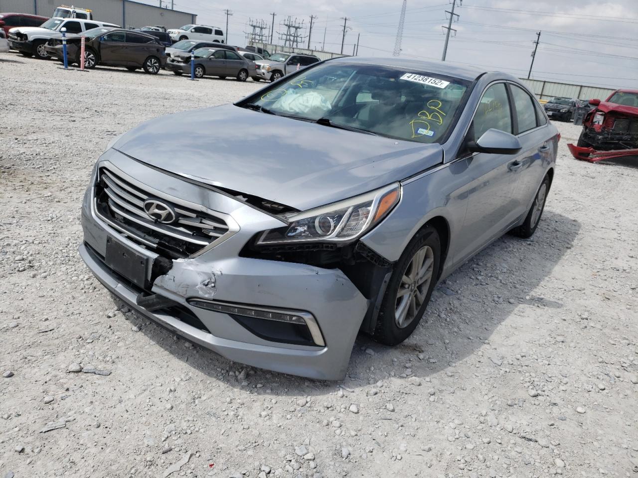 Photo 2 from auction – 2015 HYUNDAI SONATA SE with VIN 5NPE24AF5FH010819