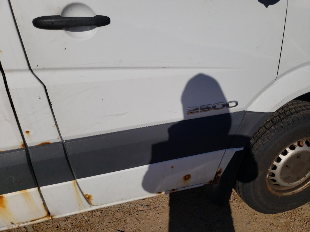 Photo 9 from auction – 2007 DODGE SPRINTER 2 with VIN WD0PE745875187796