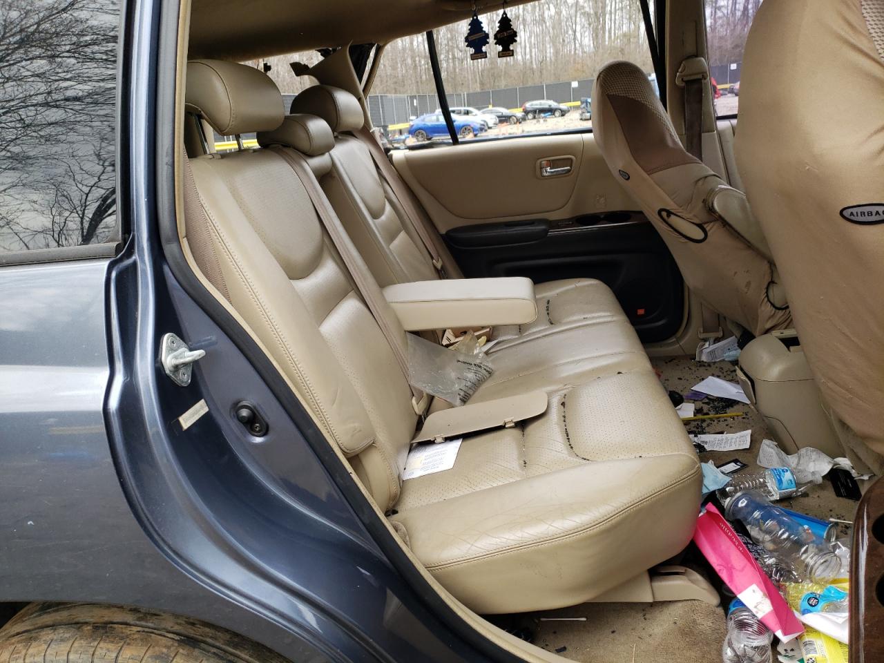 Photo 6 from auction – 2002 TOYOTA HIGHLANDER with VIN JTEHF21A520066661