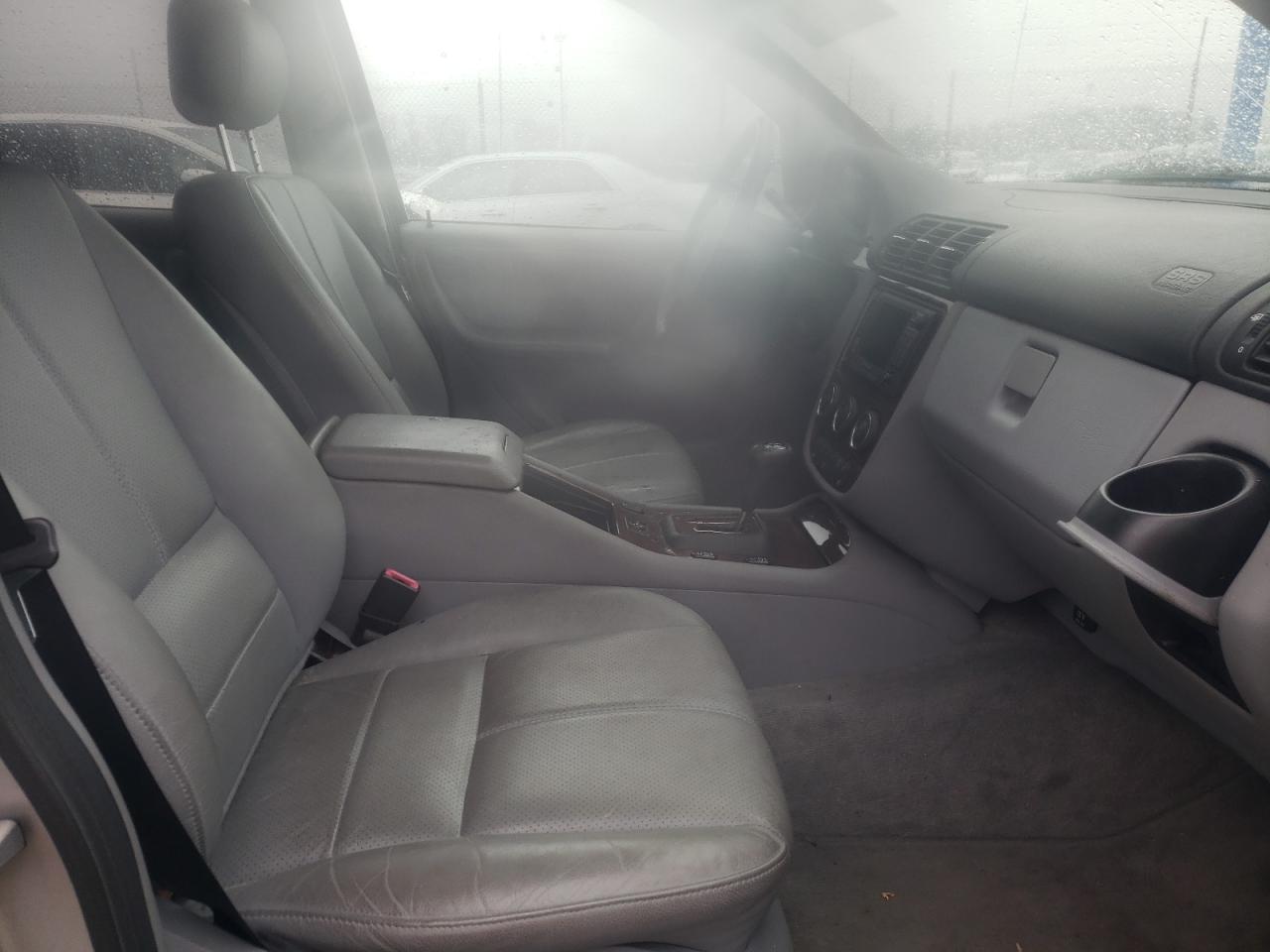 Photo 5 from auction – 2002 MERCEDES-BENZ ML 320 with VIN 4JGAB54E42A339502