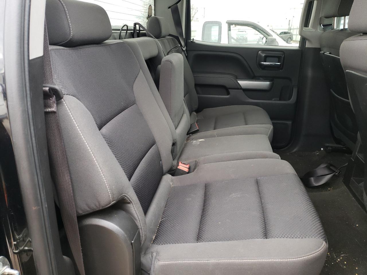 Photo 6 from auction – 2015 CHEVROLET SILVERADO with VIN 3GCUKREC5FG537485