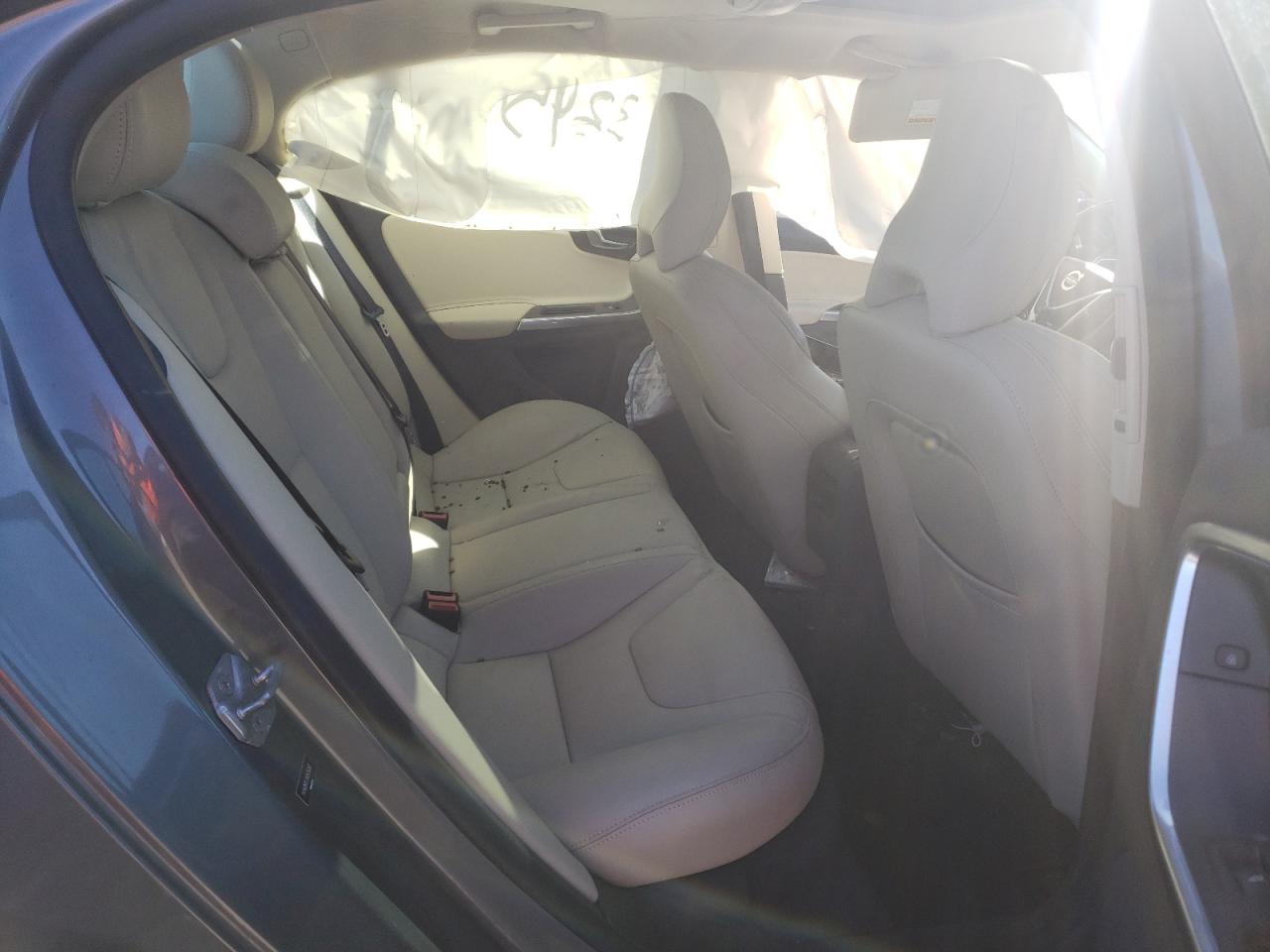 Photo 6 from auction – 2017 VOLVO S60 DYNAMI with VIN YV140MTLXH2435262
