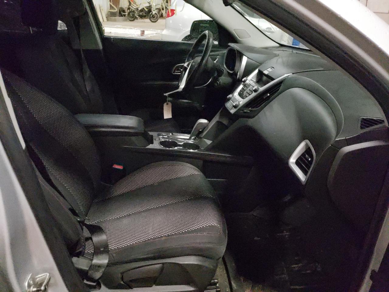 Photo 5 from auction – 2010 CHEVROLET EQUINOX LT with VIN 2CNFLEEY0A6404076