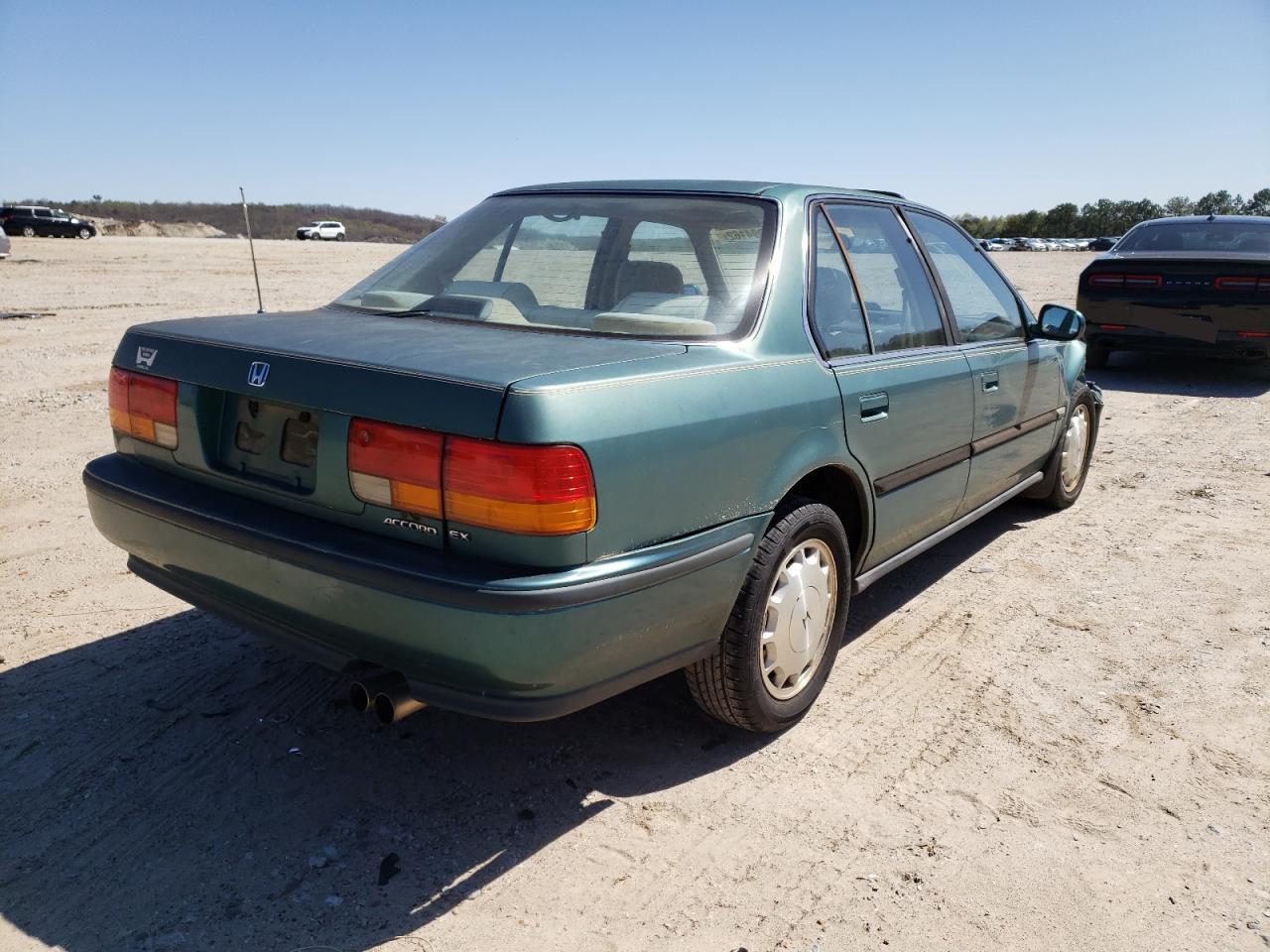 Photo 4 from auction – 1992 HONDA ACCORD EX with VIN 1HGCB7679NA137526
