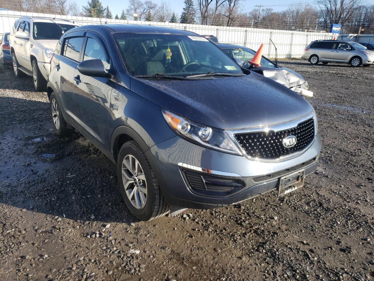 KIA SPORTAGE L 2015 with VIN KNDPBCAC1F7780142 - Photo from auction