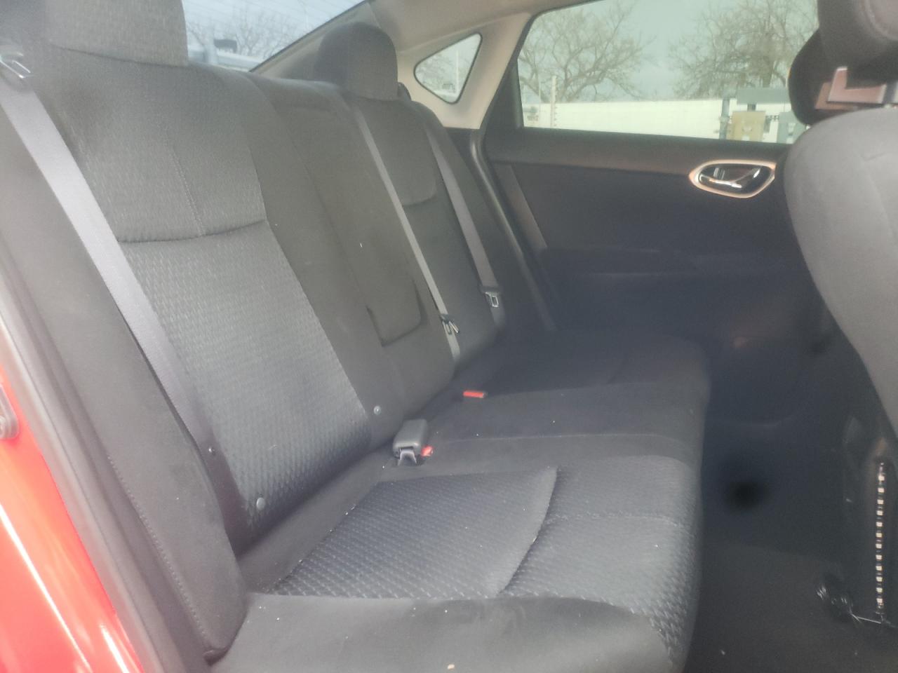 Photo 6 from auction – 2015 NISSAN SENTRA S with VIN 3N1AB7AP2FY284476