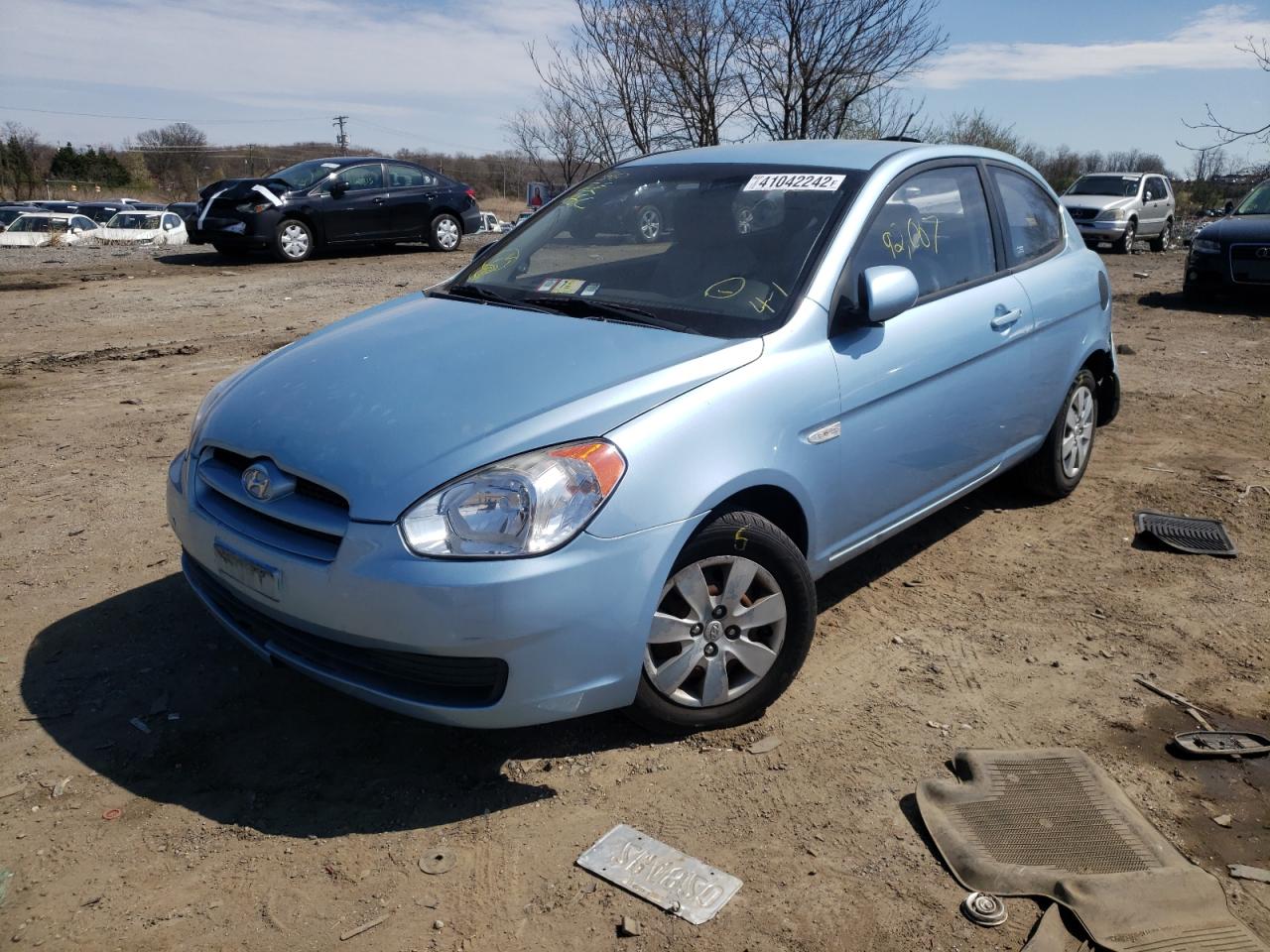 Photo 2 from auction – 2010 HYUNDAI ACCENT with VIN KMHCM3AC4AU182433