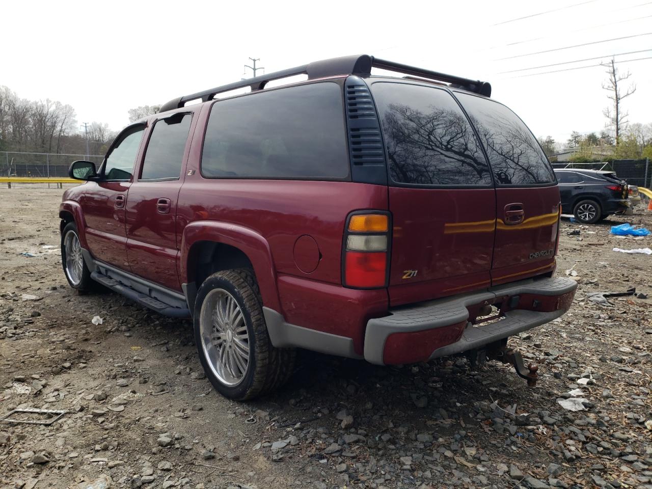 Photo 3 from auction – 2004 CHEVROLET SUBURBAN K with VIN 3GNFK16Z34G280277
