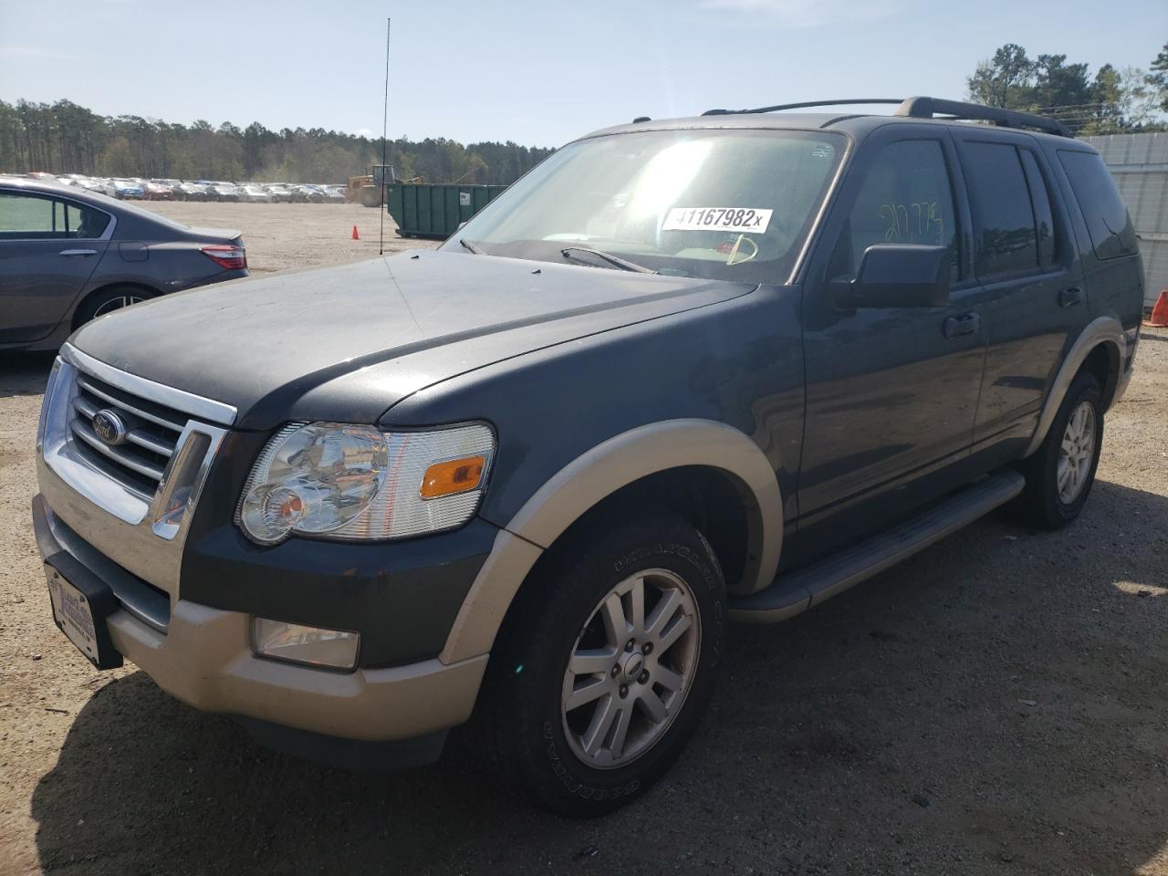 Photo 2 from auction – 2010 FORD EXPLORER E with VIN 1FMEU6EE4AUA01899