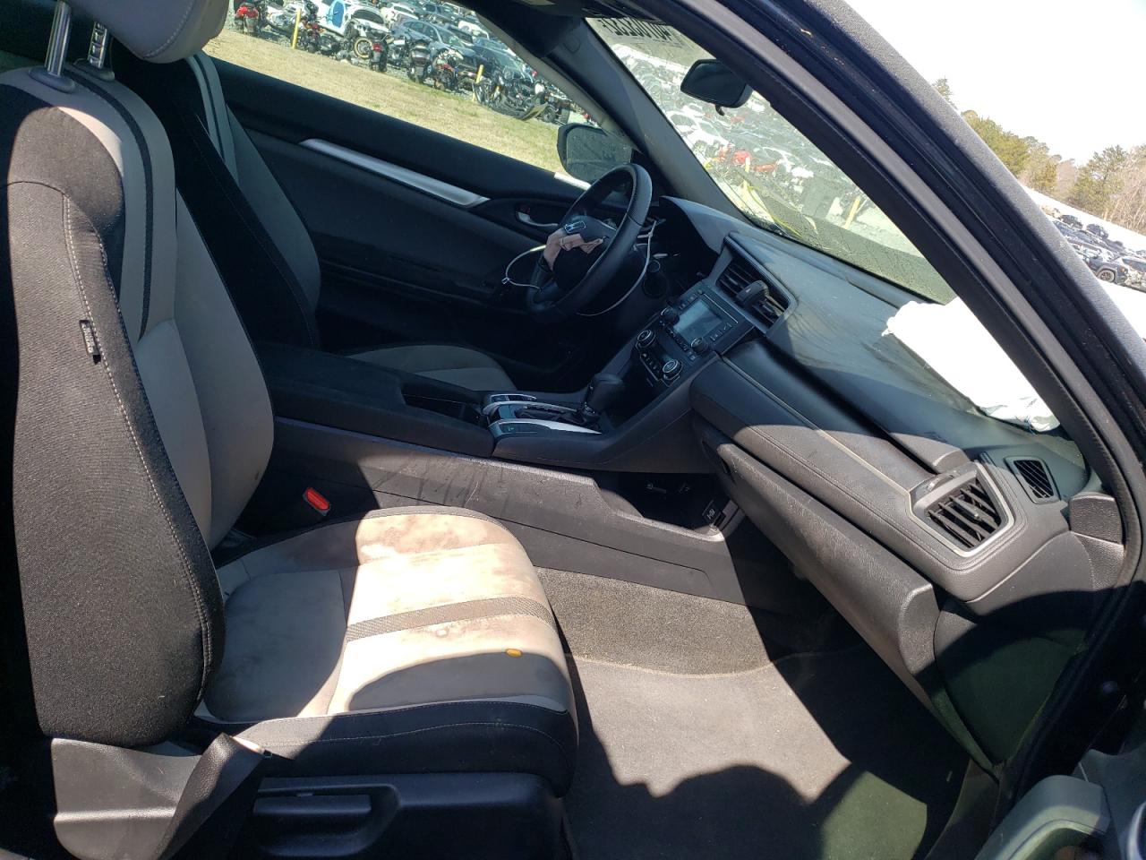 Photo 5 from auction – 2017 HONDA CIVIC with VIN 2HGFC4B04HH307041