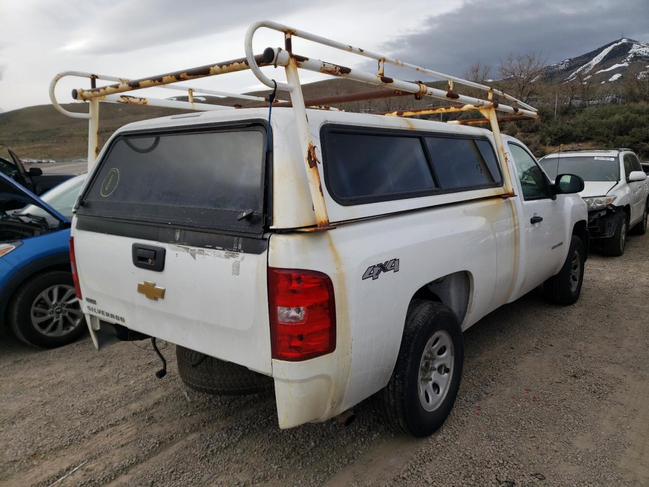 Photo 4 from auction – 2011 CHEVROLET SILVERADO with VIN 1GCNKPEA8BZ276421