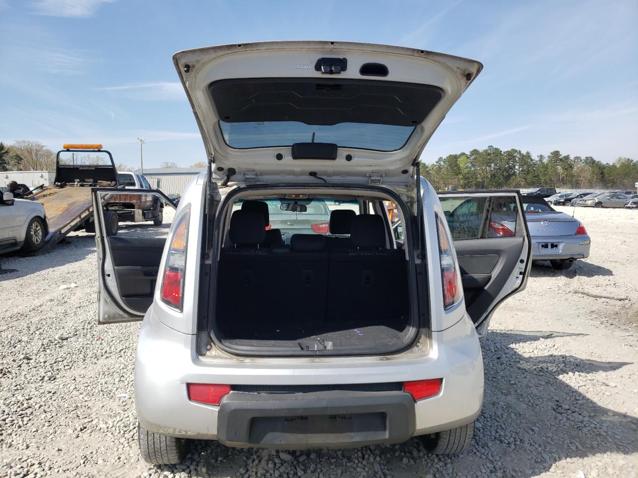 Photo 9 from auction – 2011 KIA SOUL with VIN KNDJT2A29B7305837