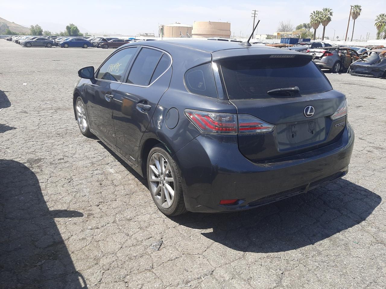 Photo 3 from auction – 2011 LEXUS CT 200 with VIN JTHKD5BH5B2026354