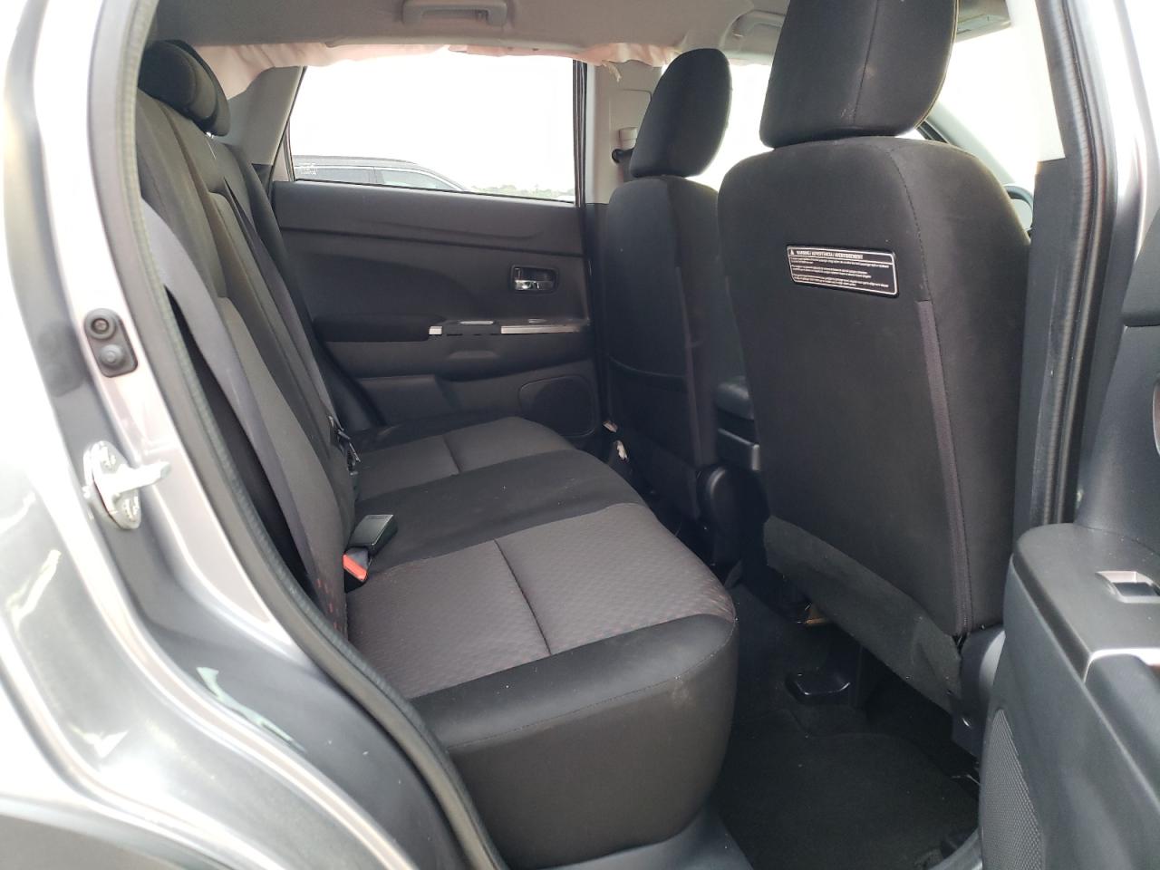 Photo 6 from auction – 2018 MITSUBISHI OUTLANDER with VIN JA4AP3AU7JZ009644
