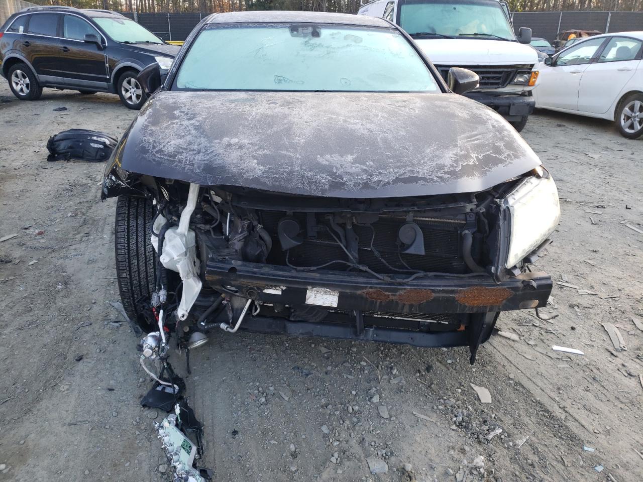Photo 9 from auction – 2013 LEXUS ES 300H with VIN JTHBW1GG1D2007161