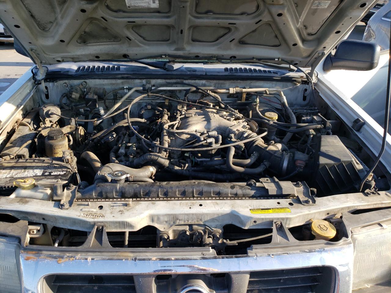 Photo 7 from auction – 2000 NISSAN FRONTIER C with VIN 1N6ED27T7YC392858