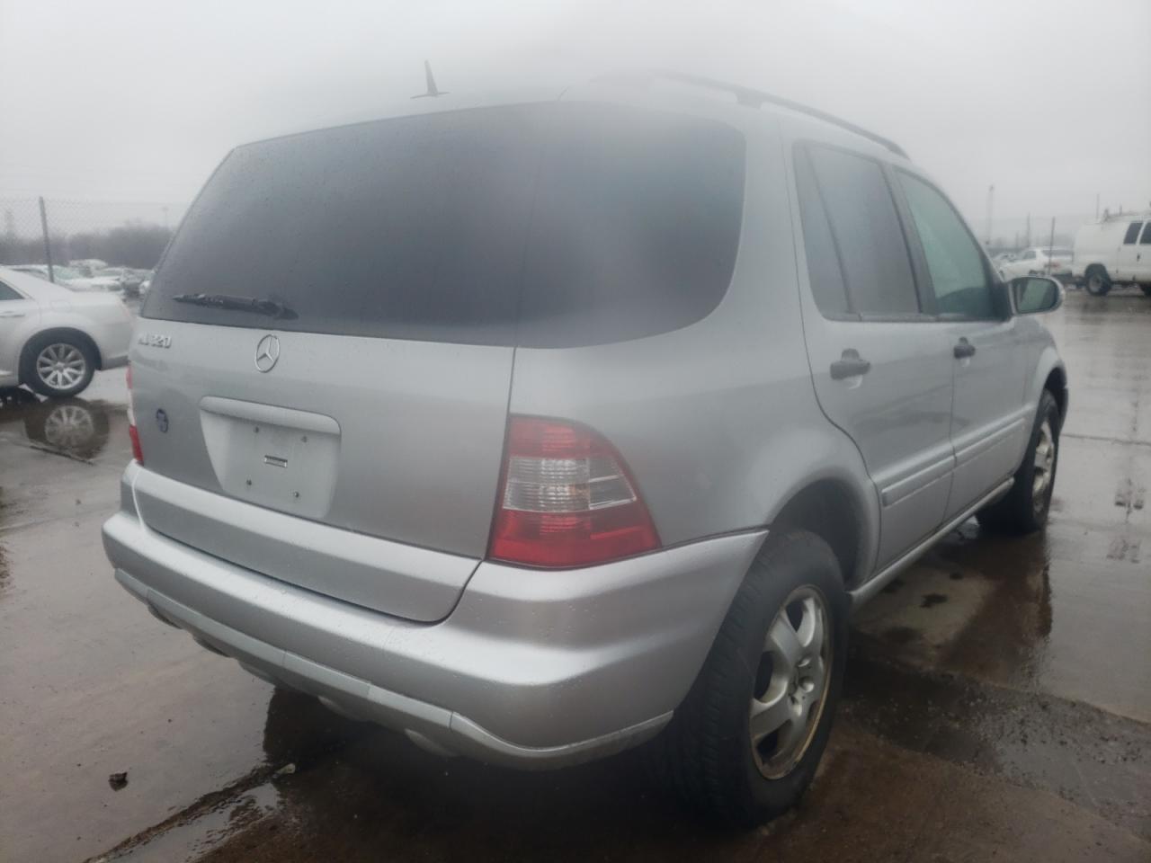 Photo 4 from auction – 2002 MERCEDES-BENZ ML 320 with VIN 4JGAB54E42A339502