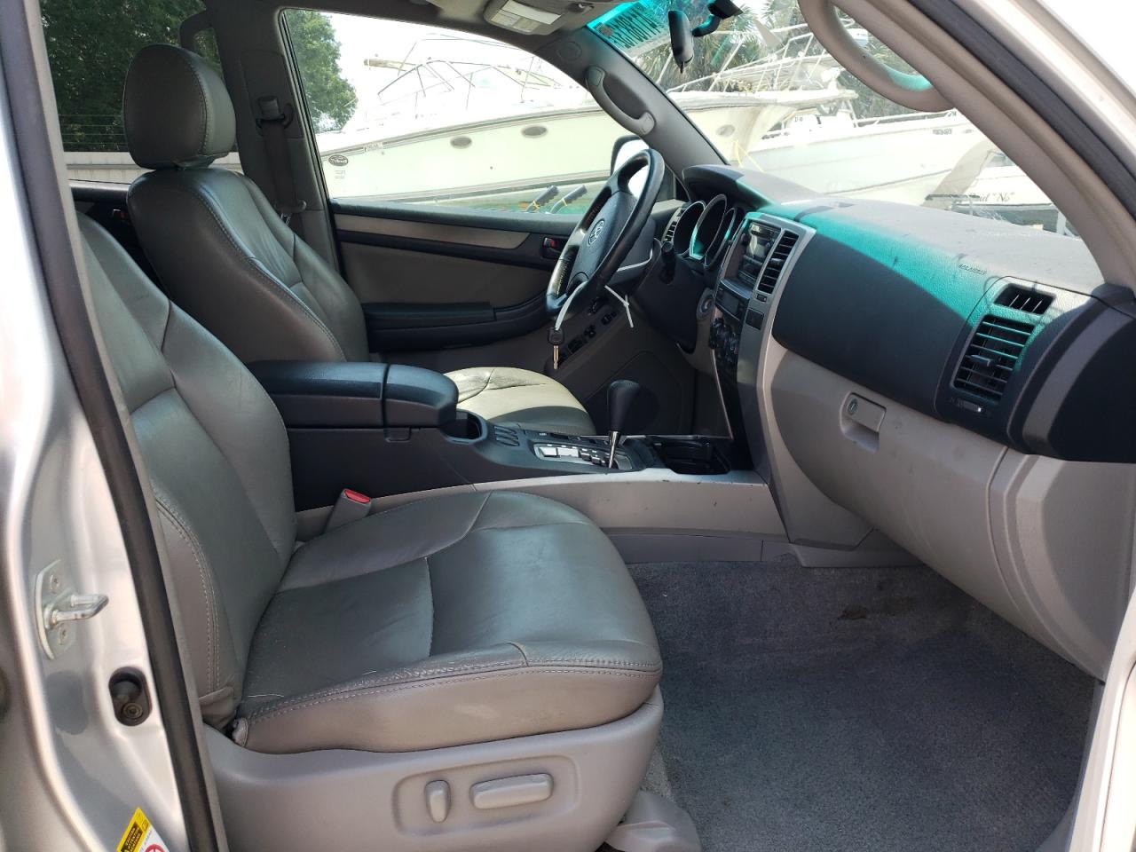 Photo 5 from auction – 2009 TOYOTA 4RUNNER SR with VIN JTEZU14R19K025836