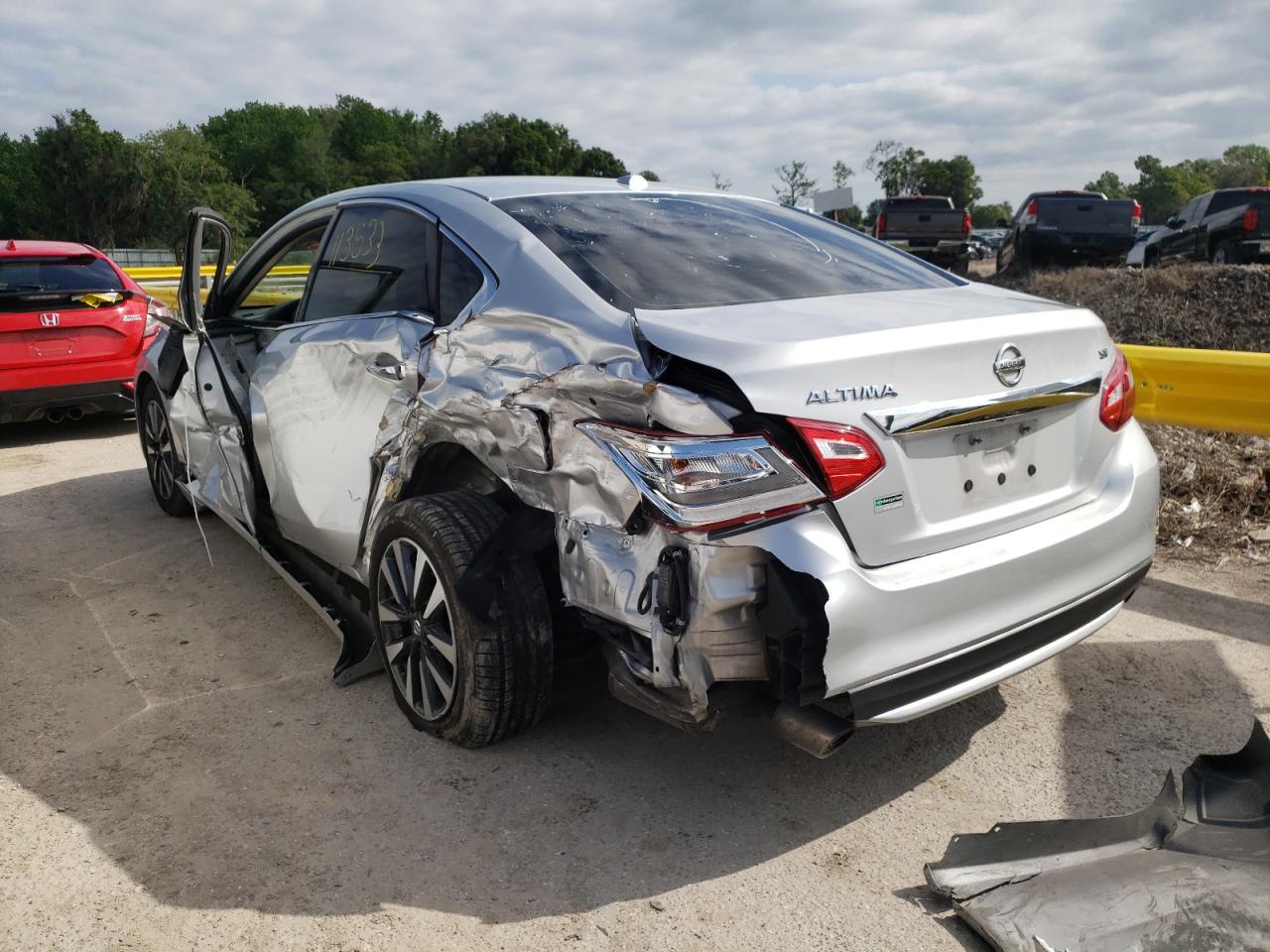 Photo 3 from auction – 2017 NISSAN ALTIMA 2.5 with VIN 1N4AL3AP6HC276966