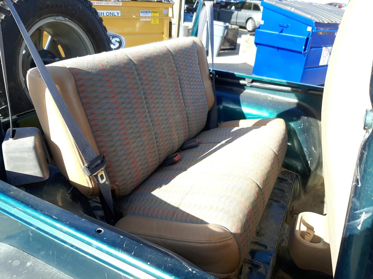 Photo 6 from auction – 1997 JEEP CHEROKEE S with VIN 1J4FJ68S7VL515285