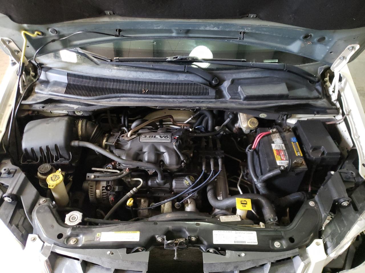 Photo 7 from auction – 2010 CHRYSLER TOWN & COU with VIN 2A4RR5D10AR308560