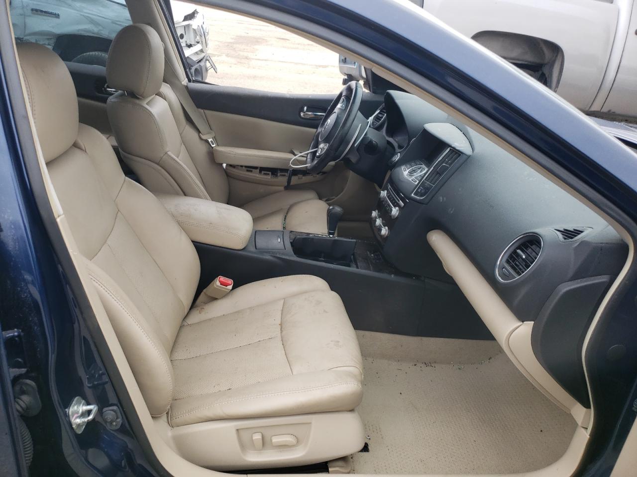 Photo 5 from auction – 2012 NISSAN MAXIMA S with VIN 1N4AA5AP3CC849722