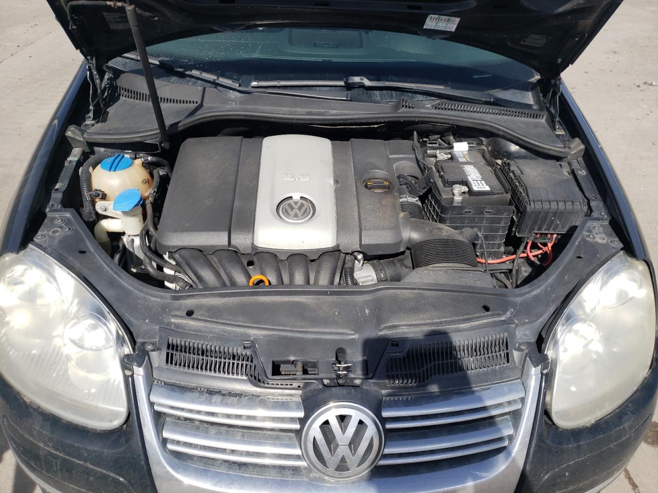 Photo 7 from auction – 2007 VOLKSWAGEN JETTA WOLF with VIN 3VWEF81K67M085241