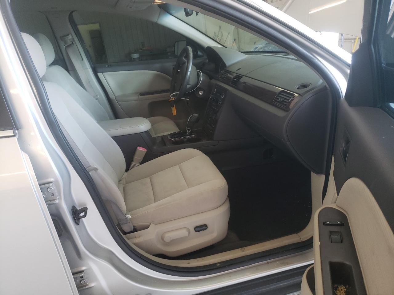 Photo 5 from auction – 2008 FORD TAURUS SEL with VIN 1FAHP24W38G179961