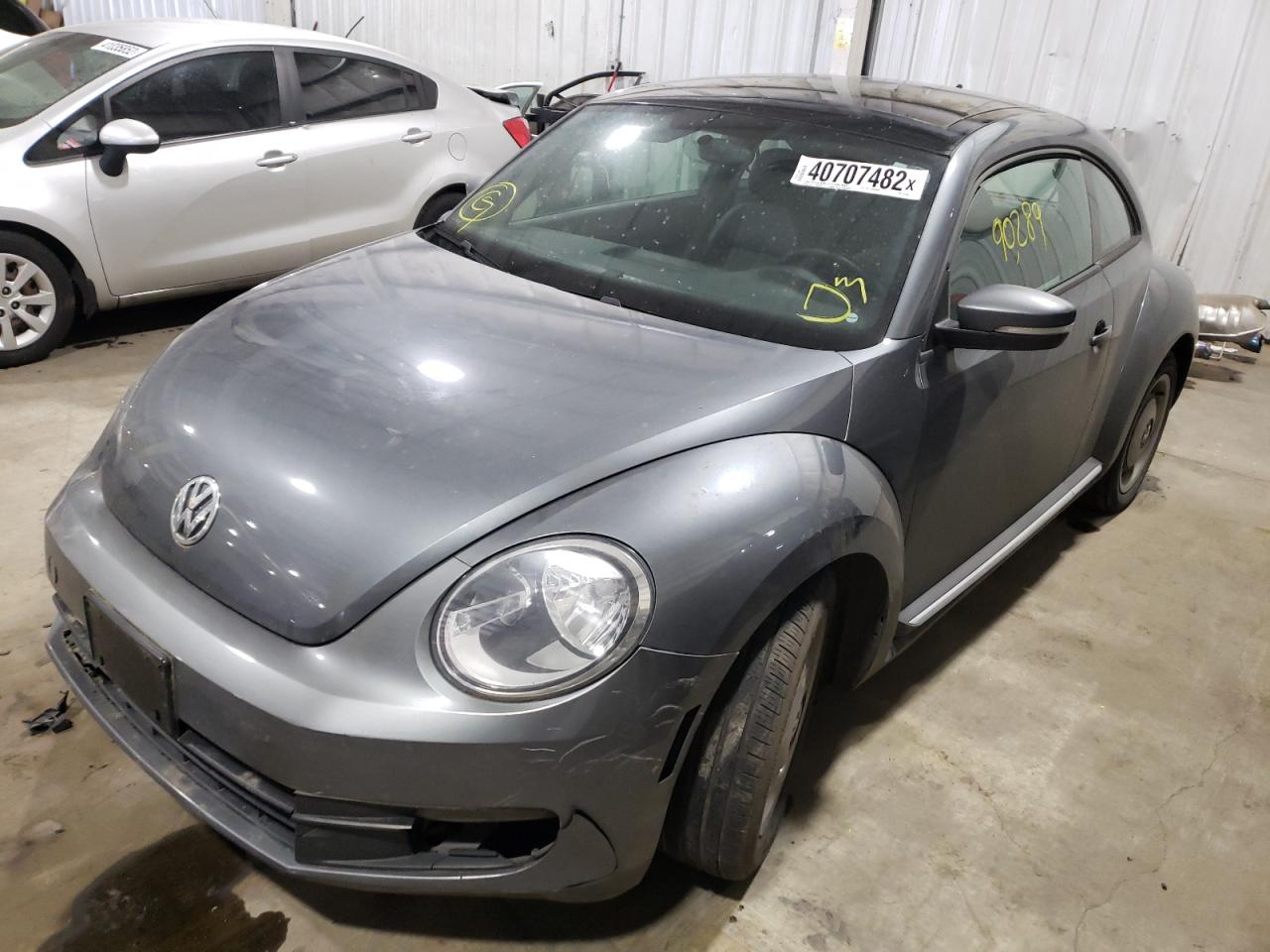Photo 2 from auction – 2012 VOLKSWAGEN BEETLE with VIN 3VWJP7AT2CM627394