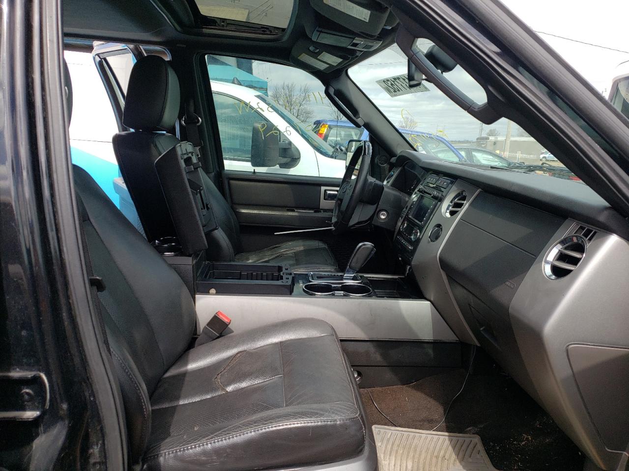 Photo 5 from auction – 2012 FORD EXPEDITION with VIN 1FMJK2A53CEF54172