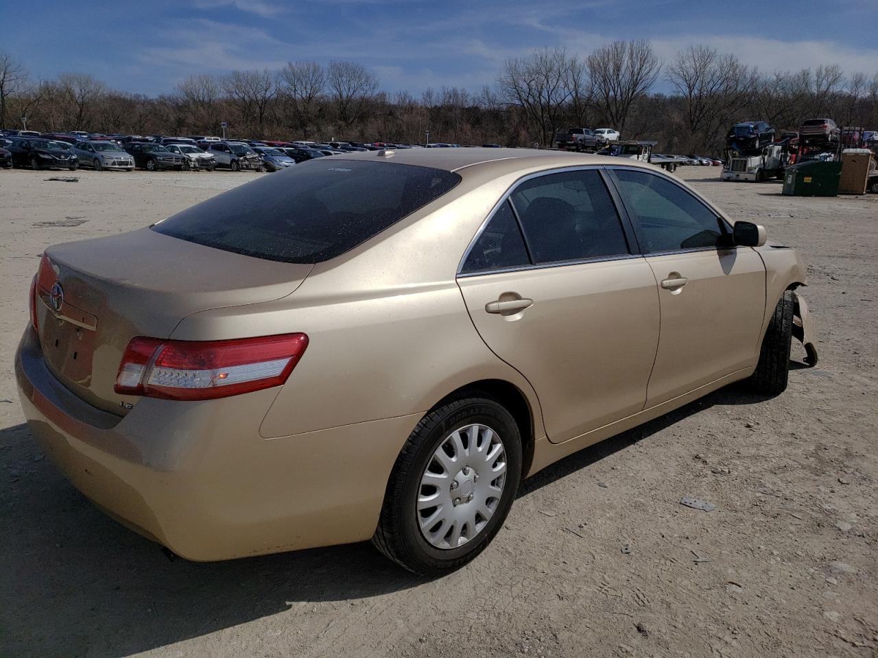 Photo 4 from auction – 2010 TOYOTA CAMRY BASE with VIN 4T1BF3EK6AU048112