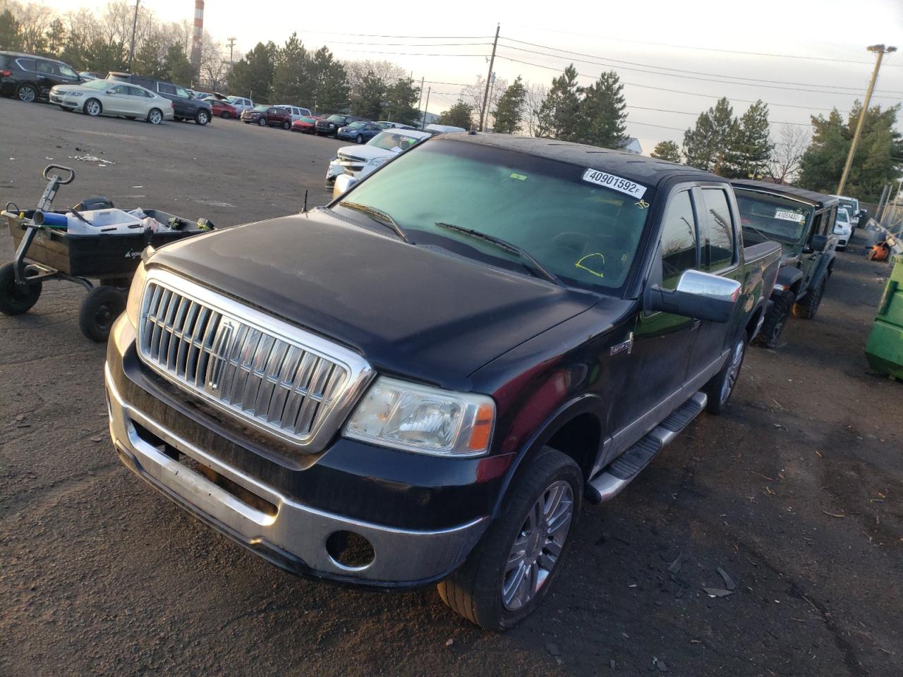 Photo 2 from auction – 2007 LINCOLN MARK LT with VIN 5LTPW18567FJ02233