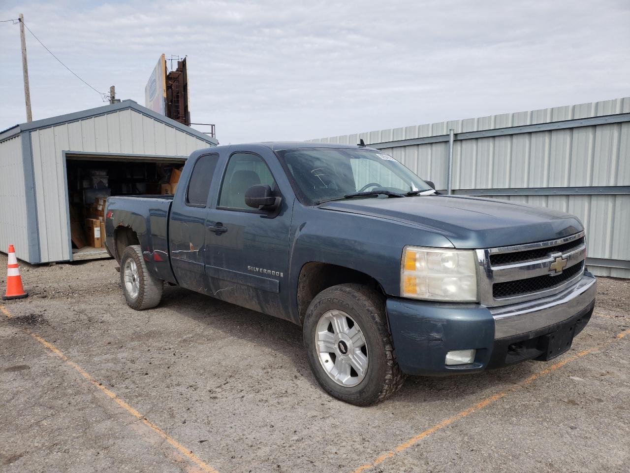 Photo 1 from auction – 2007 CHEVROLET SILVERADO with VIN 1GCEK19077Z599820