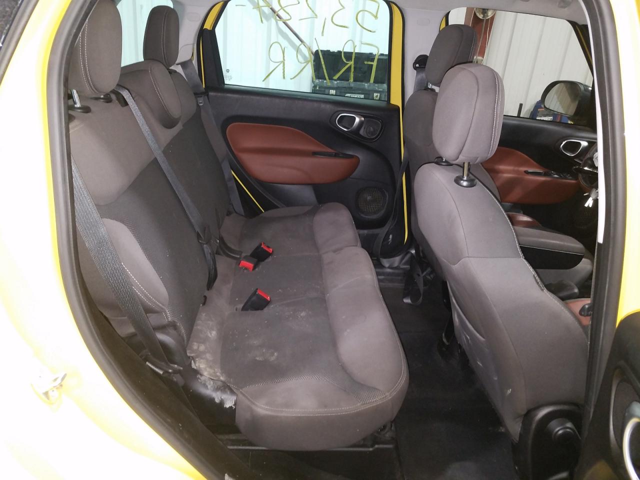 Photo 6 from auction – 2015 FIAT 500L TREKK with VIN ZFBCFADHXFZ033709
