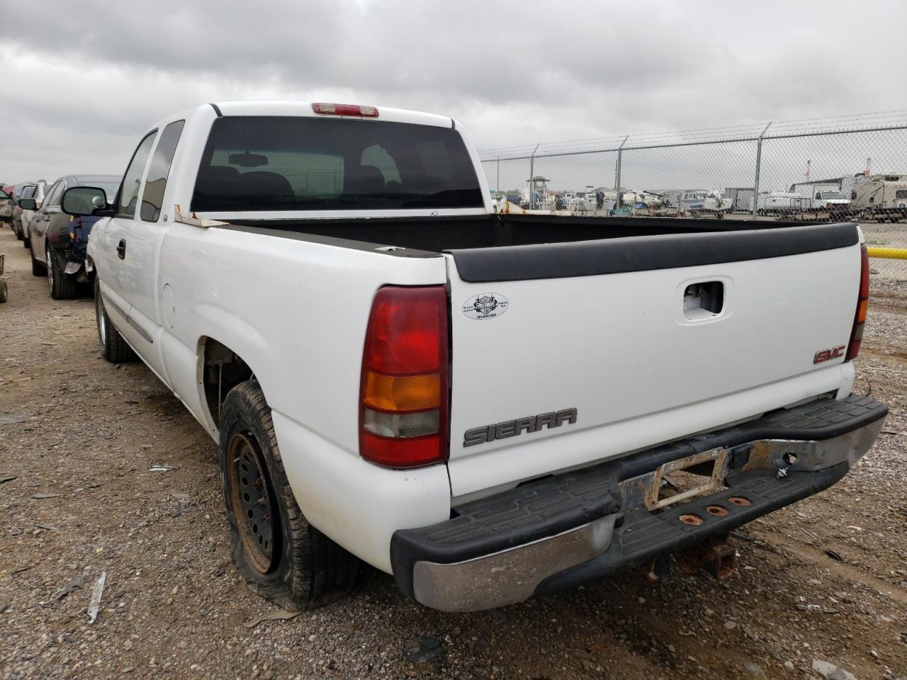 Photo 3 from auction – 2003 GMC NEW SIERRA with VIN 1GTEC19X03Z319840