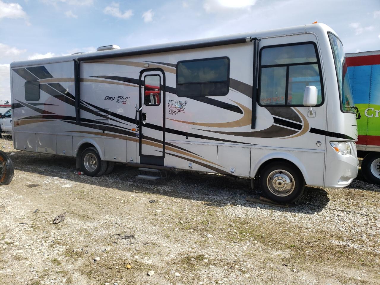 Foto 9 de la subasta – 2015 OTHER NEWMAR BAY con VIN 1F66F5DY4F0A05820